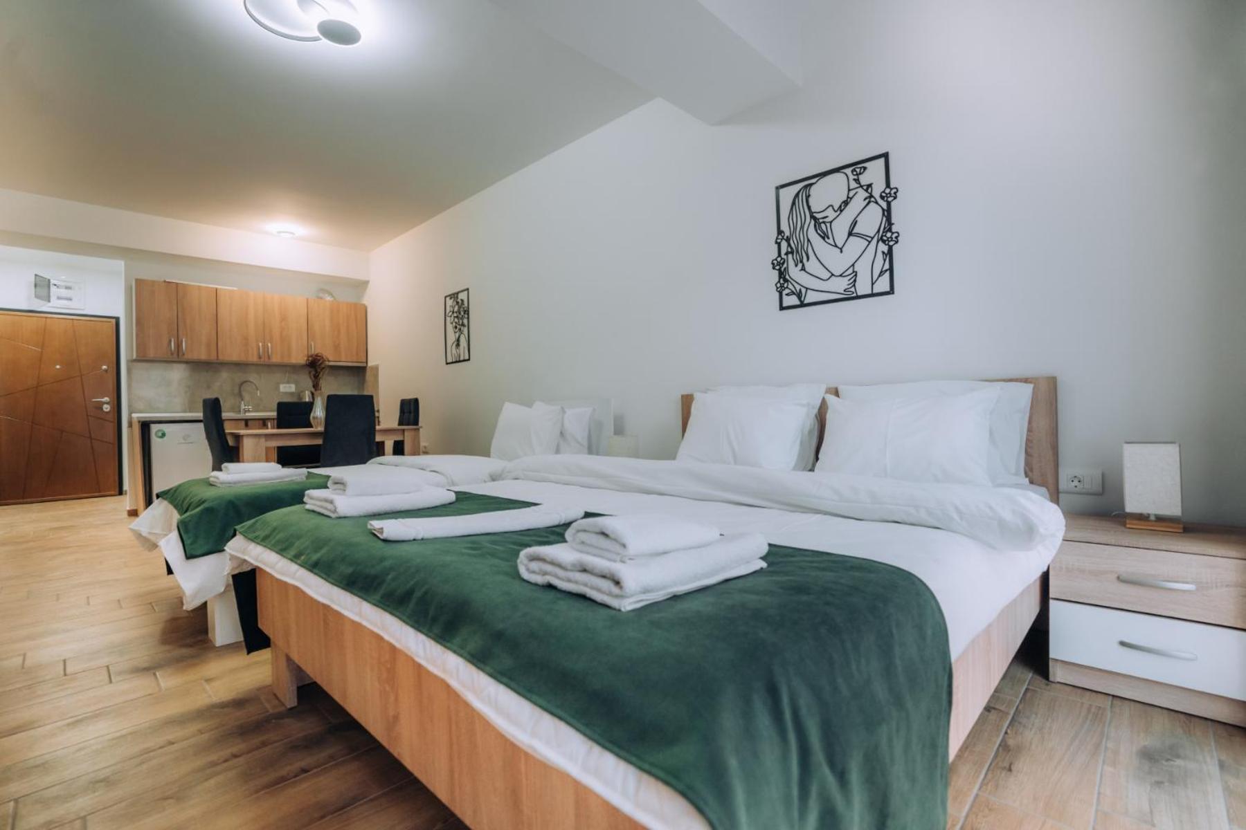 Darki Apartments 3 - Very Central Stay With Free Parking オフリド エクステリア 写真