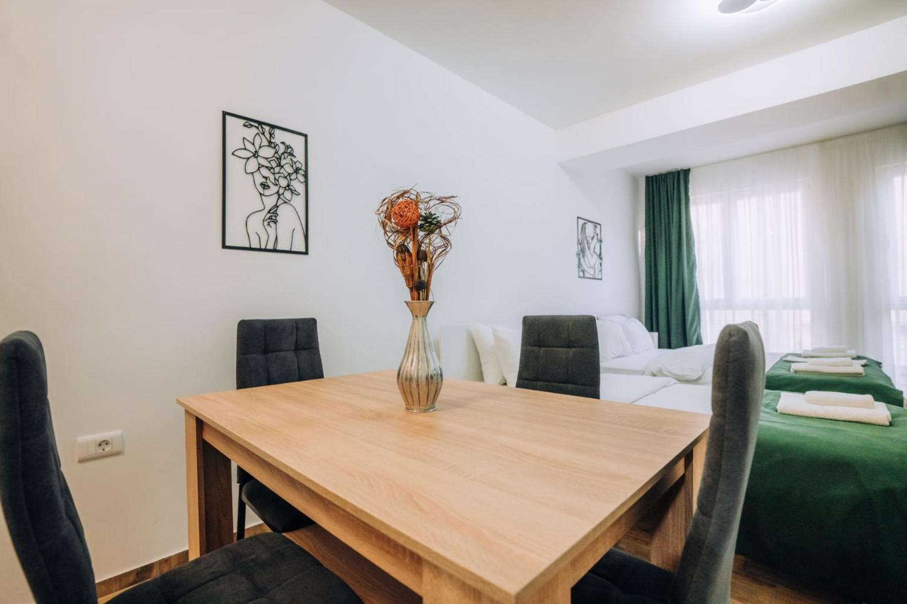 Darki Apartments 3 - Very Central Stay With Free Parking オフリド エクステリア 写真
