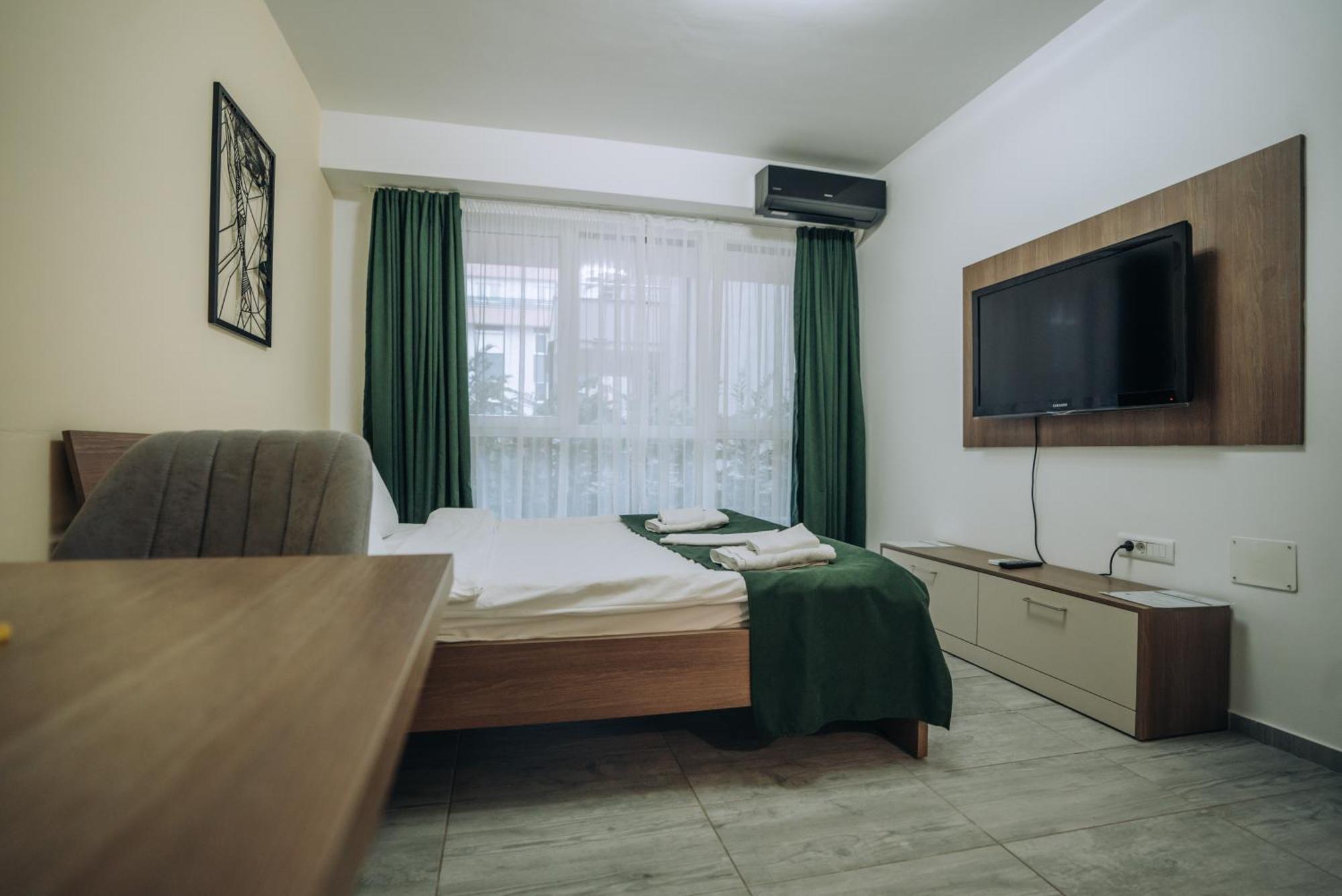 Darki Apartments 3 - Very Central Stay With Free Parking オフリド エクステリア 写真