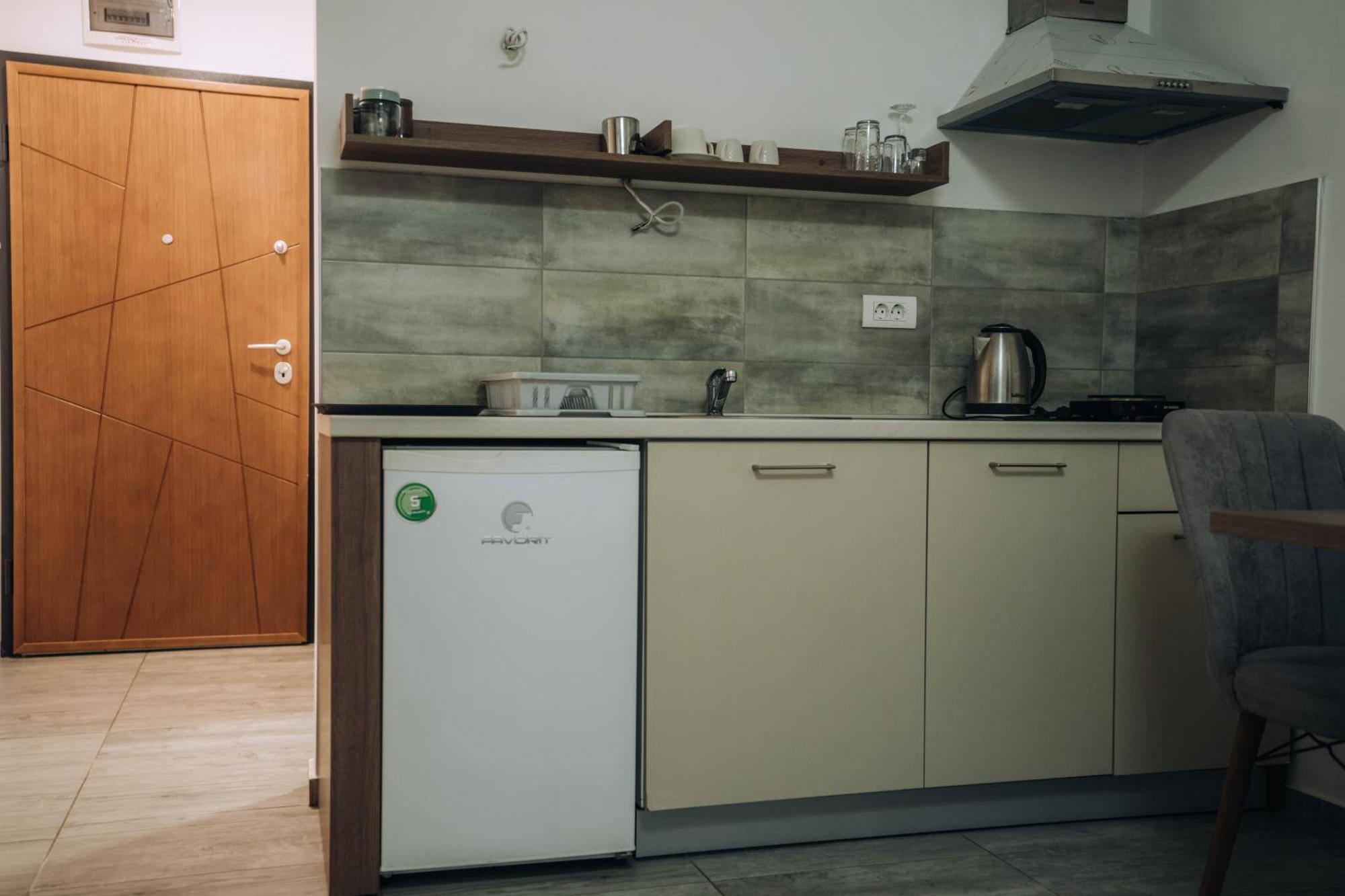 Darki Apartments 3 - Very Central Stay With Free Parking オフリド エクステリア 写真